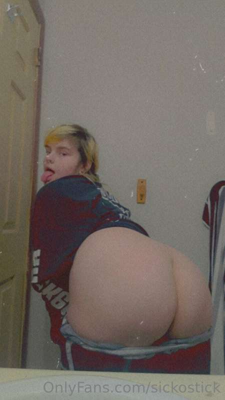 sickostick image #5