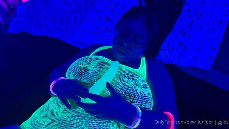 bbw_juniper_jiggles image #17