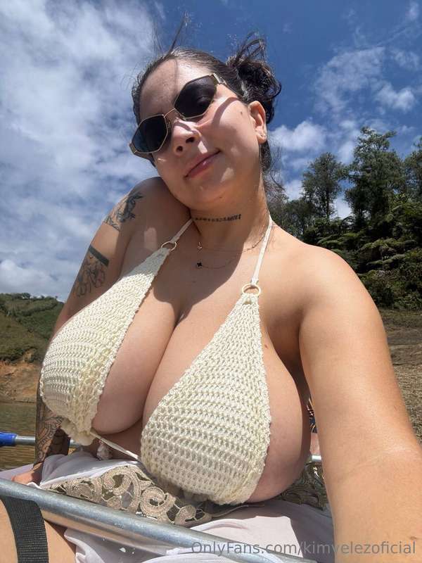 kimvelezoficial