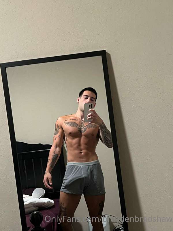 😈