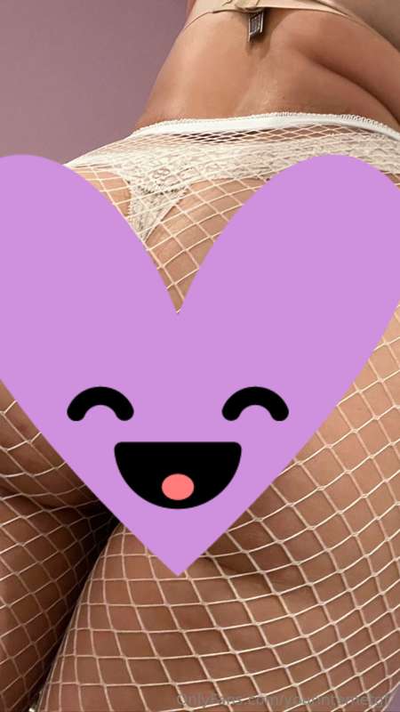 yourinternetgf_ image #0
