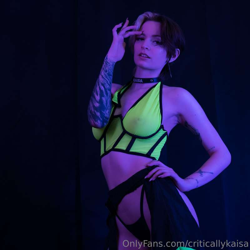 criticallykaisa image #1