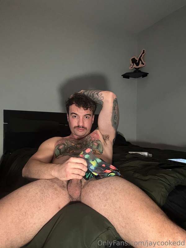 get down 😈