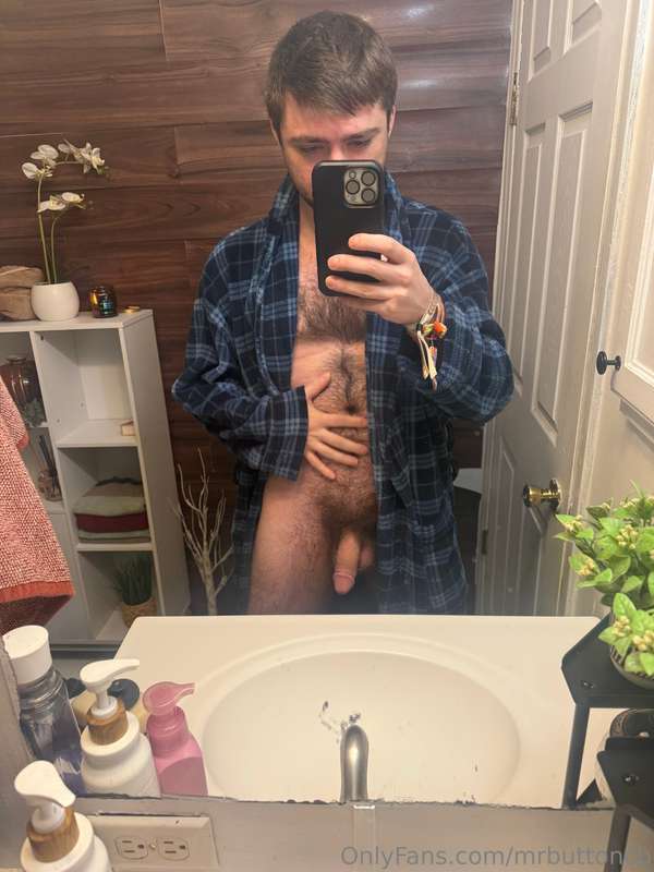 mrbuttoncb image #0