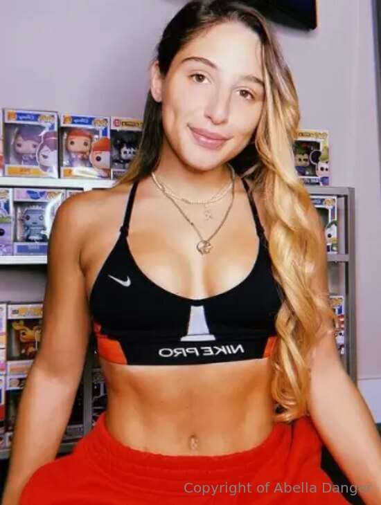 Foto 219 de Abella Danger en Tocromo