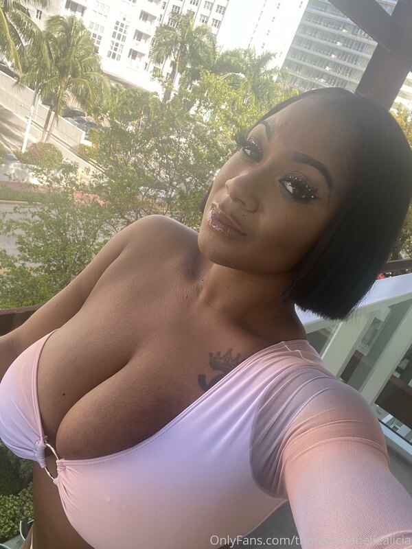 therealchanellealicia