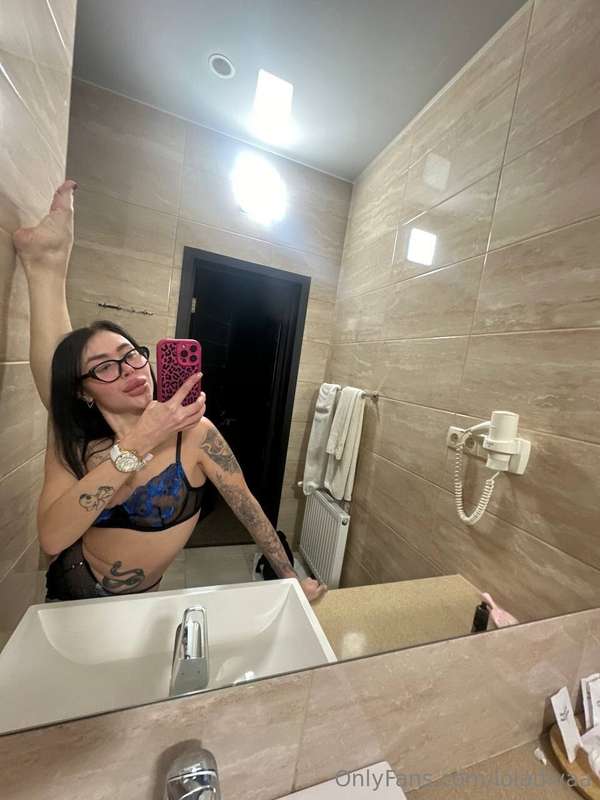 "Too hot to handle?" 🔥🛁Steamy, wet, and feeling extra naught..