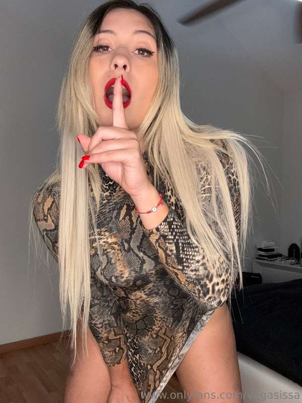 can I be your fantasy 🙊