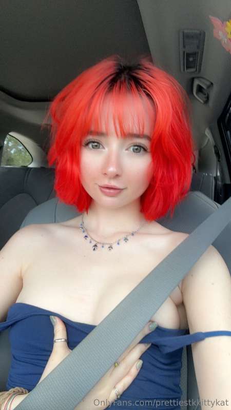 prettiestkkittykat image #0