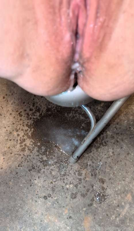 DM