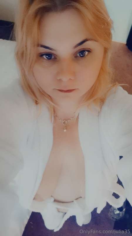 julia35 image #2
