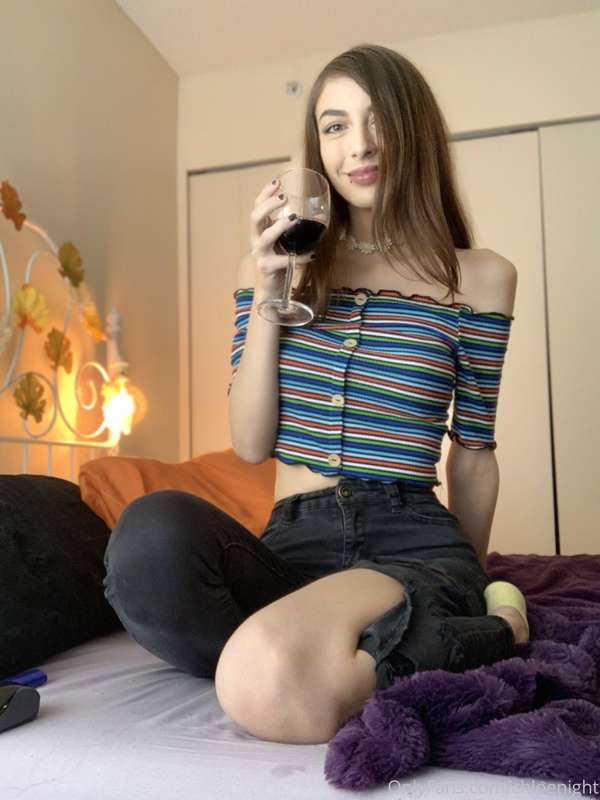 chloenight image #5