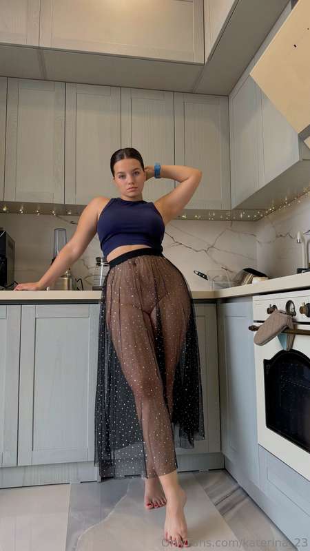 What would you order from a hostess like this? ☕🍽️a little b..