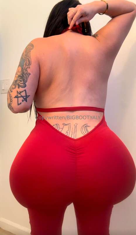 bigbootyalyy