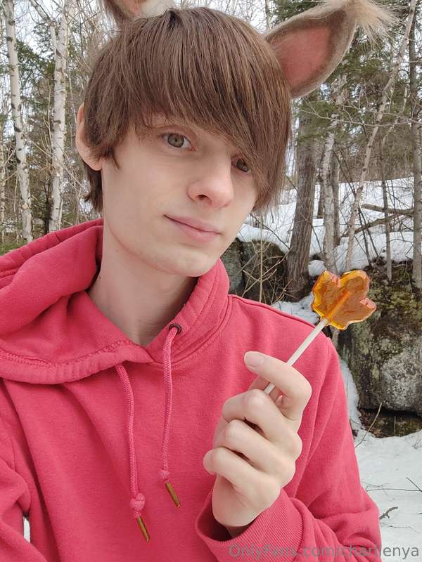 Happy Maple season everyone ^^ ~