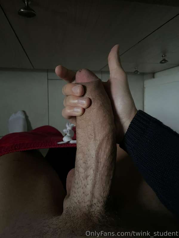 Let me fill you with this thick dick