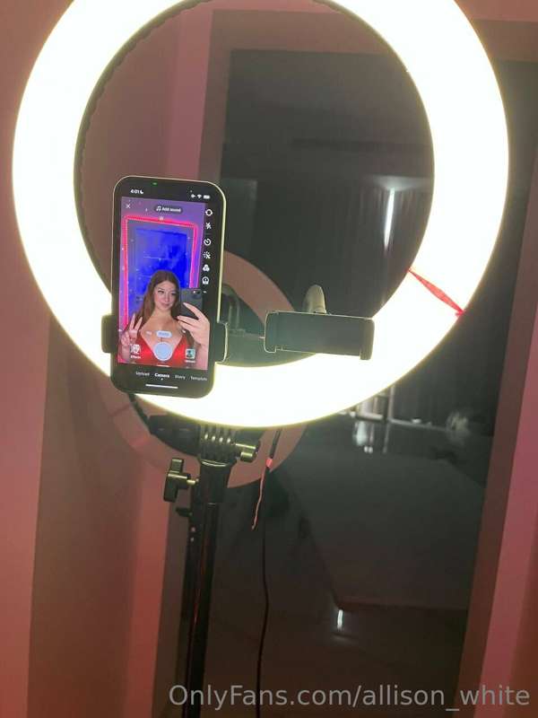 quick behind the scenes of my Tiktok videos ;)