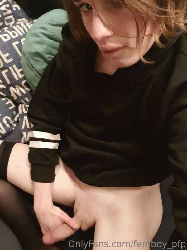femboy_pfp image #28