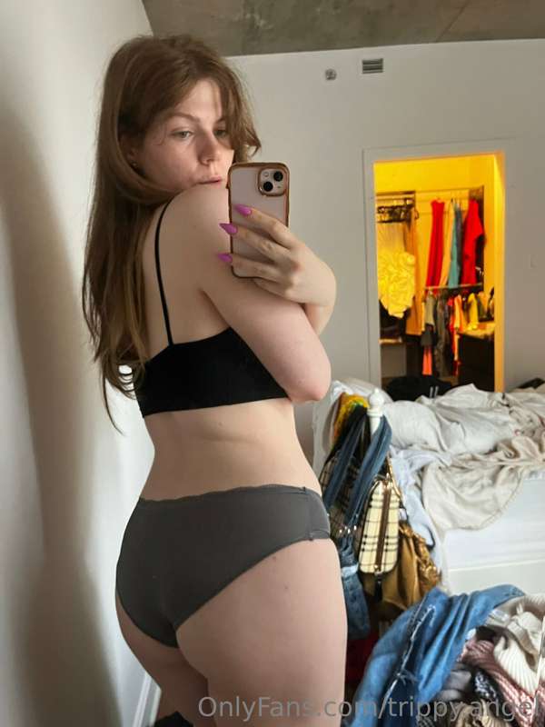 🍑🖤