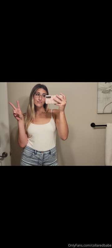 collaredbabe image #0