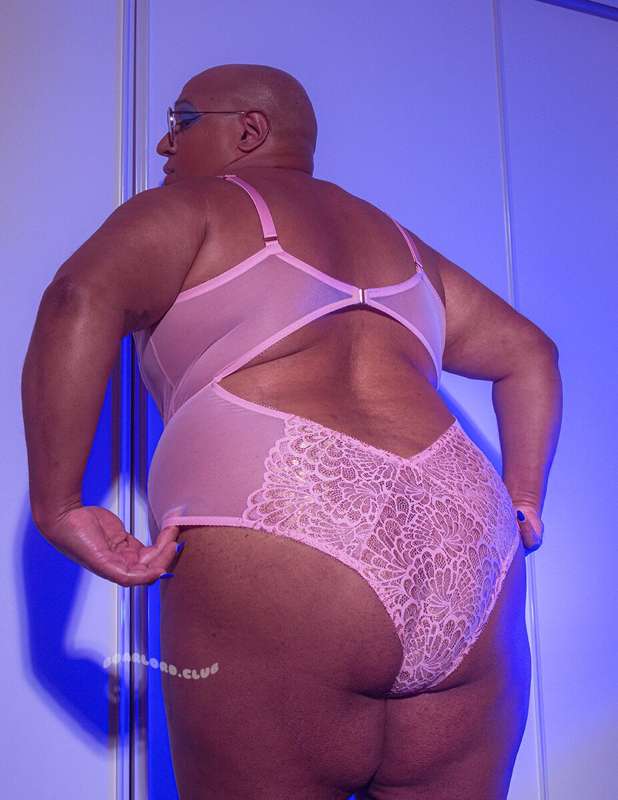 A very sexy they gifted me this amazing Savage x Fenty bodys..