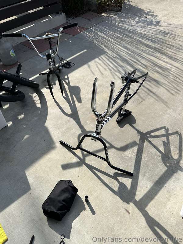 Perfect time to build a new bike. Coming along nicely so far..