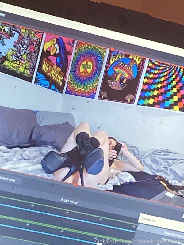 kingofthehoes image #0