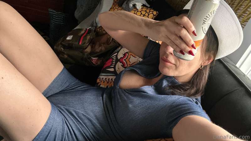 Photo 259 of Dana DeArmond on Tocromo