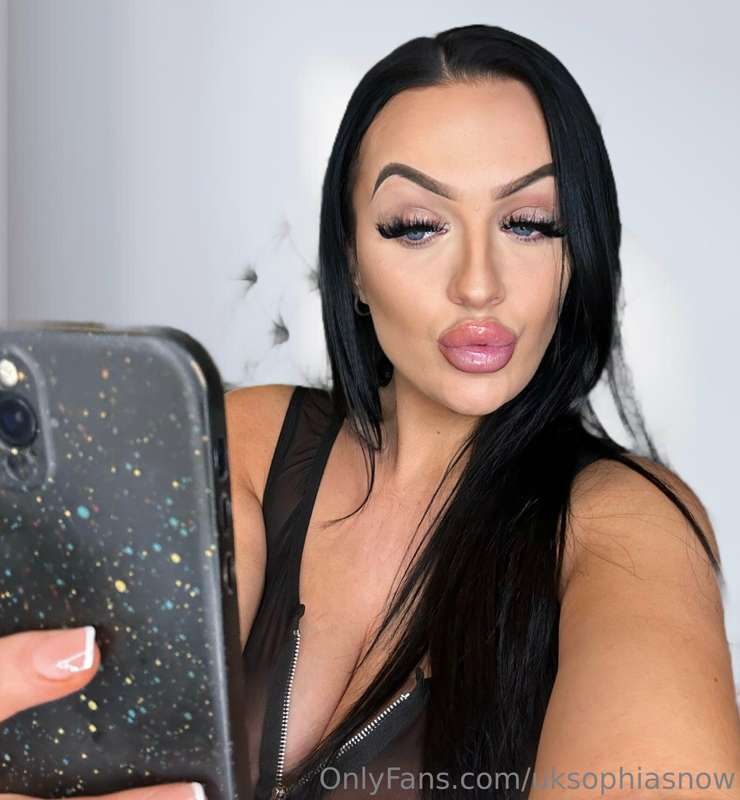 uksophiasnow