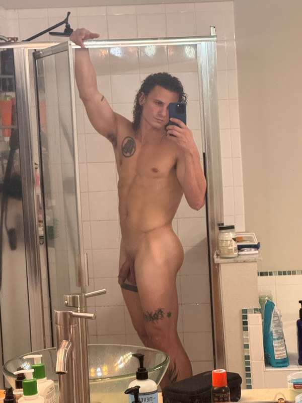 Gonna hop in with me ? 😊