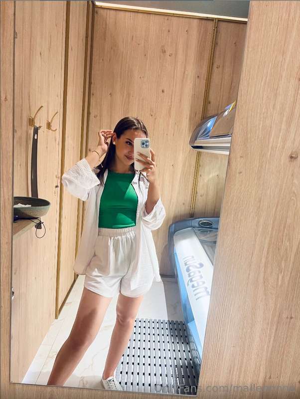 🔥𝗙𝗥𝗘𝗘 𝗢𝗡𝗟𝗬 𝗡𝗢𝗪🔥
FINALLY 20 @emilly_ice  make FREE 
SUB FOR F..