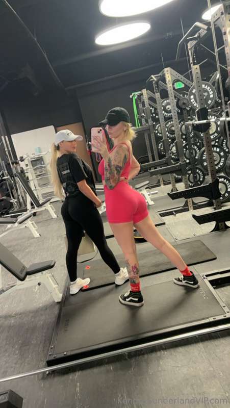 Photo 417 of Kendra Sunderland on Tocromo