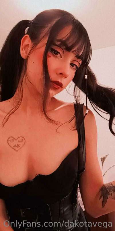 This little doll is very hot!🔥🔥🔥
