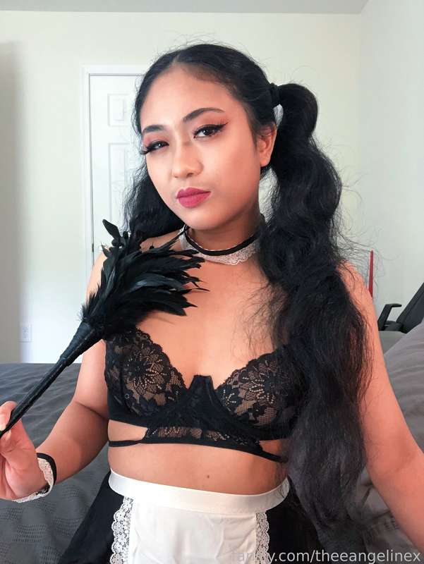theeangelinex image #2