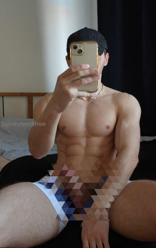 sandrofendifree image #0