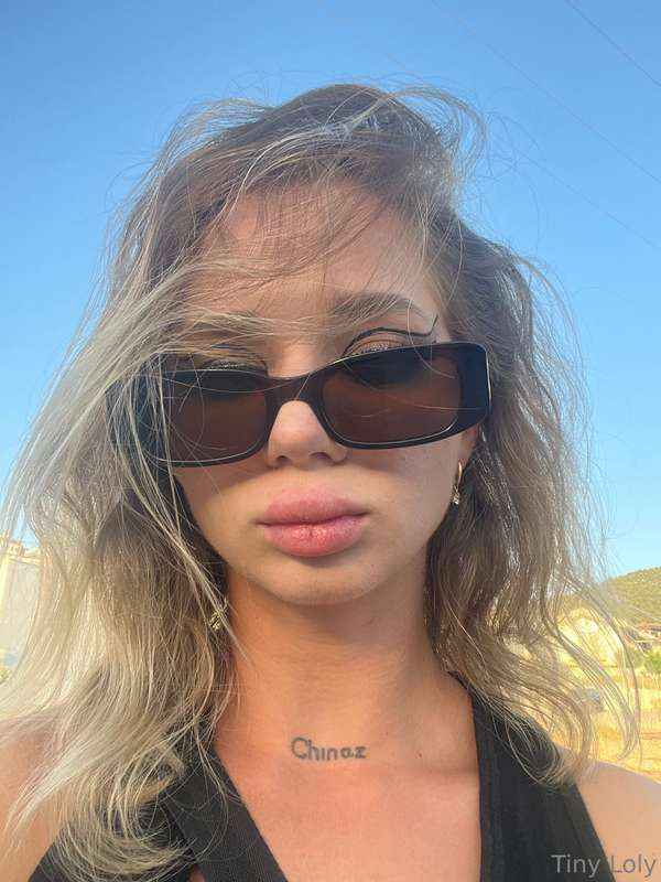 U R so bright, I even put on my glasses))😎😎😎💋😘