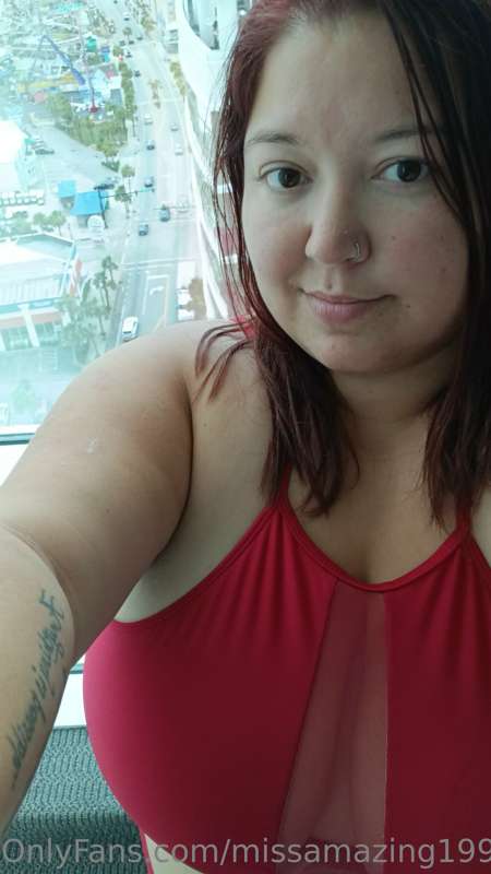 I'm so weird in bikini selfies sometimes.