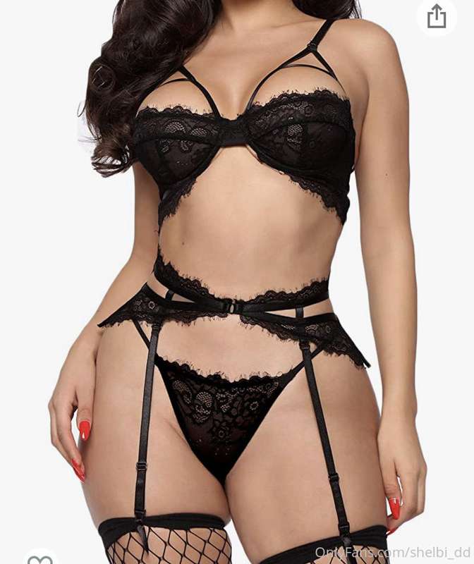 Which outfit should I buy next for pics? 🧐💕