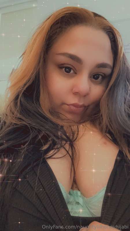 naughtylilhoneyhijabi