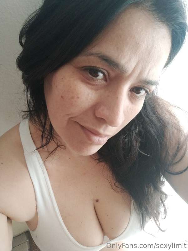 Hi baby...I just woke up...do you want to have something del..
