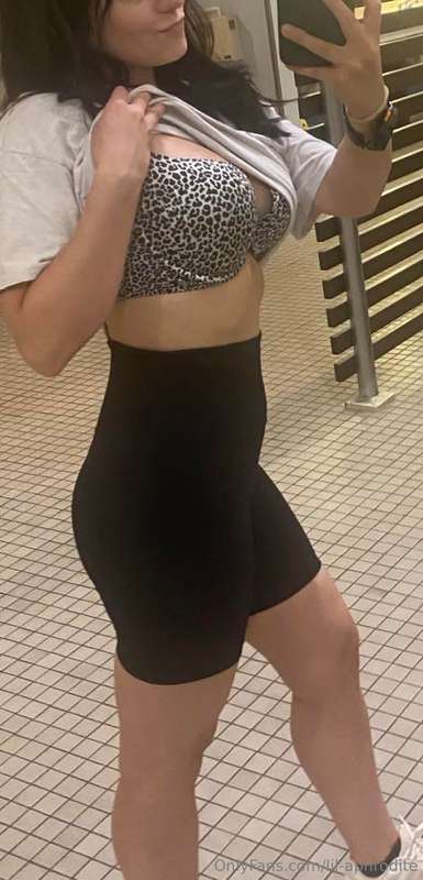 I'm like... not even a fat person anymore!