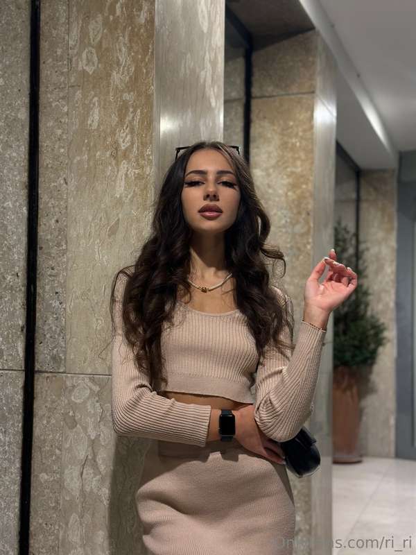 A light-colored welt suit is a fashionable choice that catch..