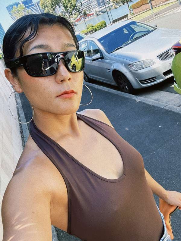 😎