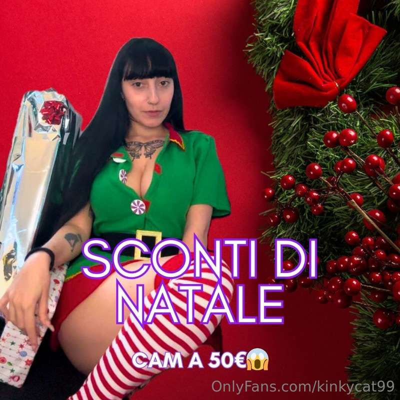 Vieni in cam a farmi vedere il tuo pacco regalo? 🤭🎁