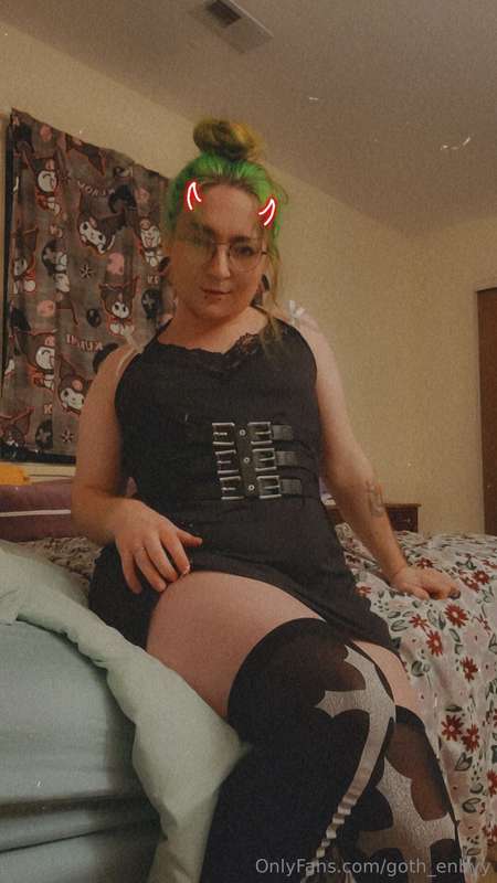 Some extra pictures that didn't make it to reddit ☺️💕