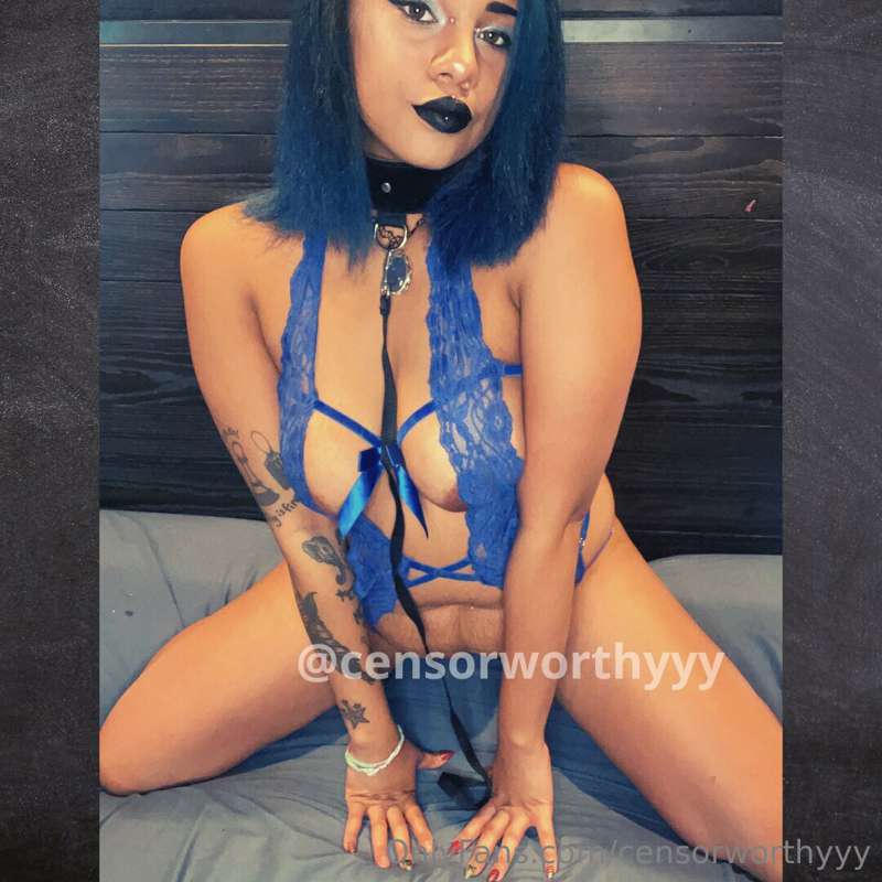 Tip me the size of your cock in inches and get a surprise in..