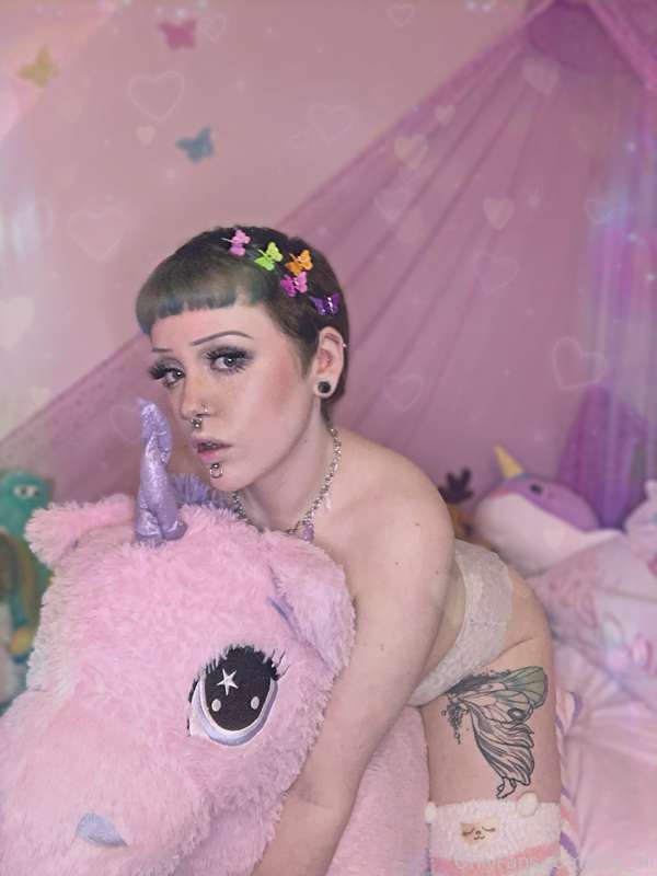 Tell me I'm a good girl ... 🥺💗💗