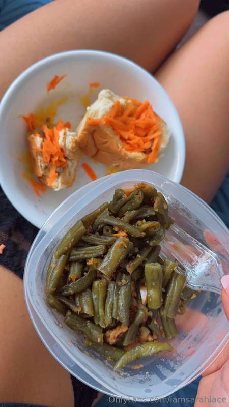 Lunch time!! 🥗🥰