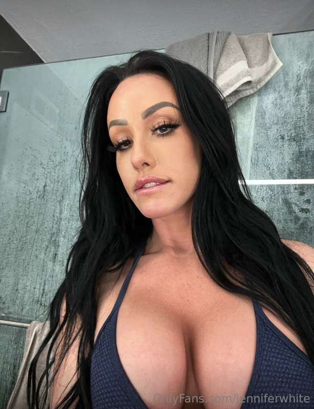 Do you prefer to see me with makeup on, or are you into natu..