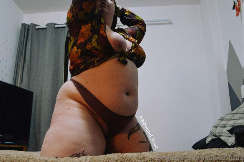 Come closer and grab me already. I want your hands all over ..